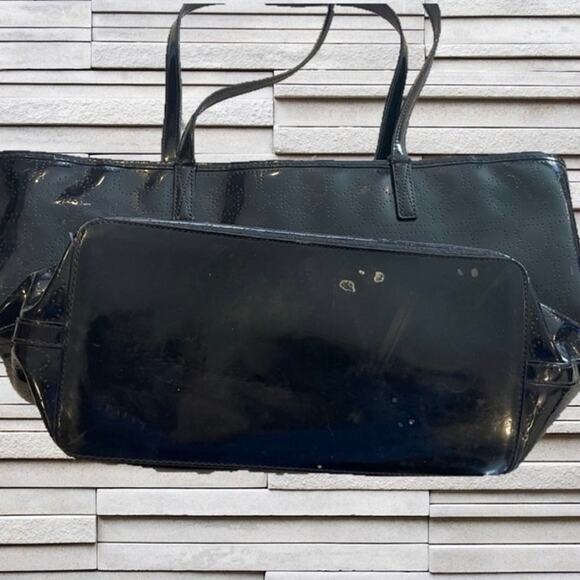 AUTHENTIC Kate Spade Patent Black Logo Purse - Picture 4 of 7